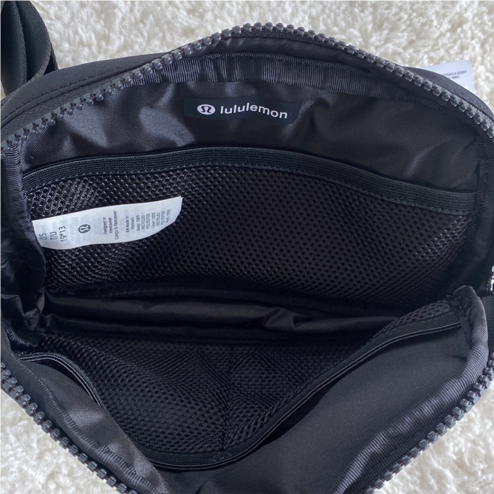🍎 Lululemon New York Exclusive Everywhere Belt Bag - Picture 8 of 12